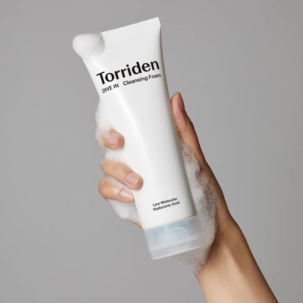 Torriden DIVE-IN Low Molecular Hyaluronic Acid Cleansing Foam